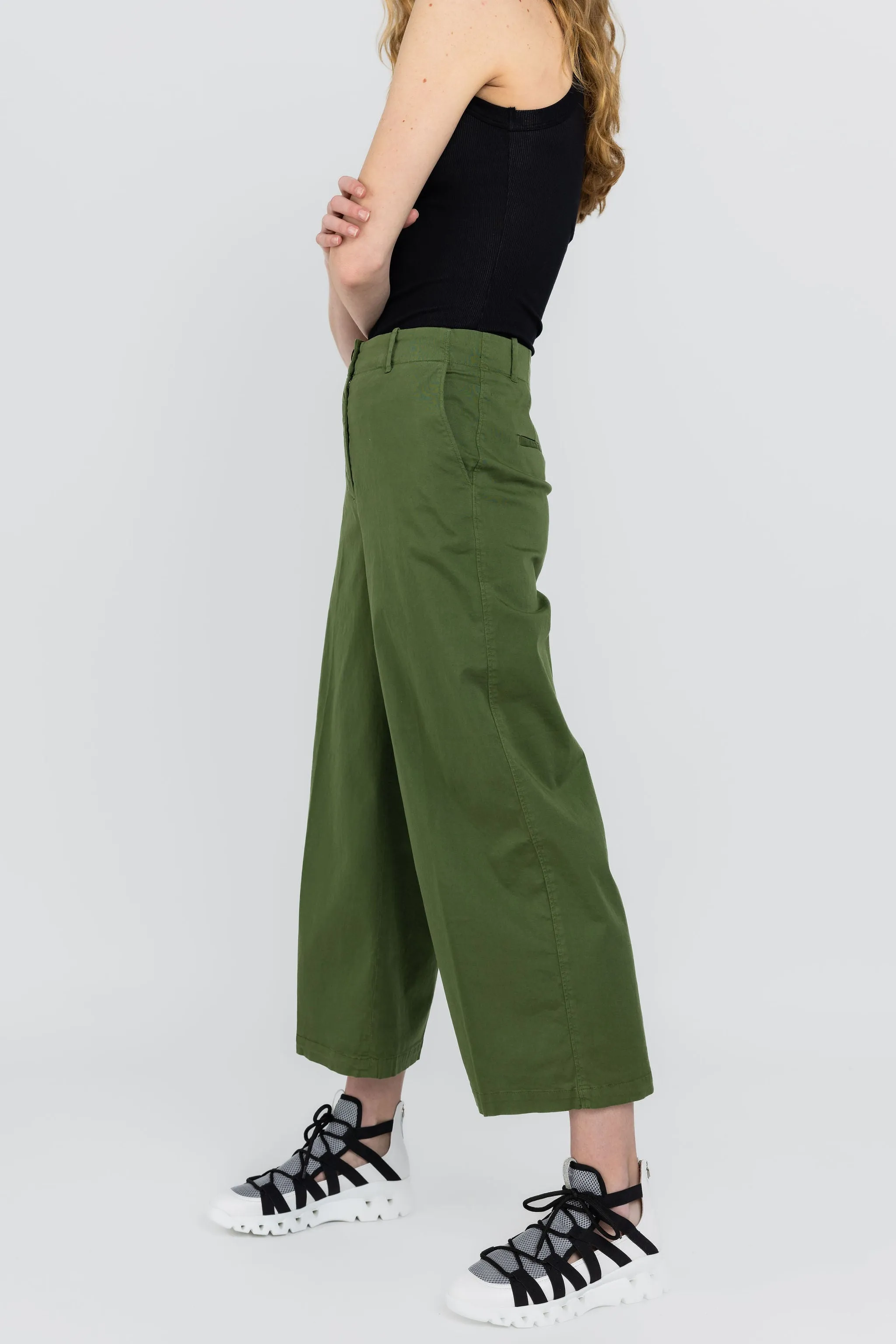 Cropped Cotton Trouser Pant in Algae Green