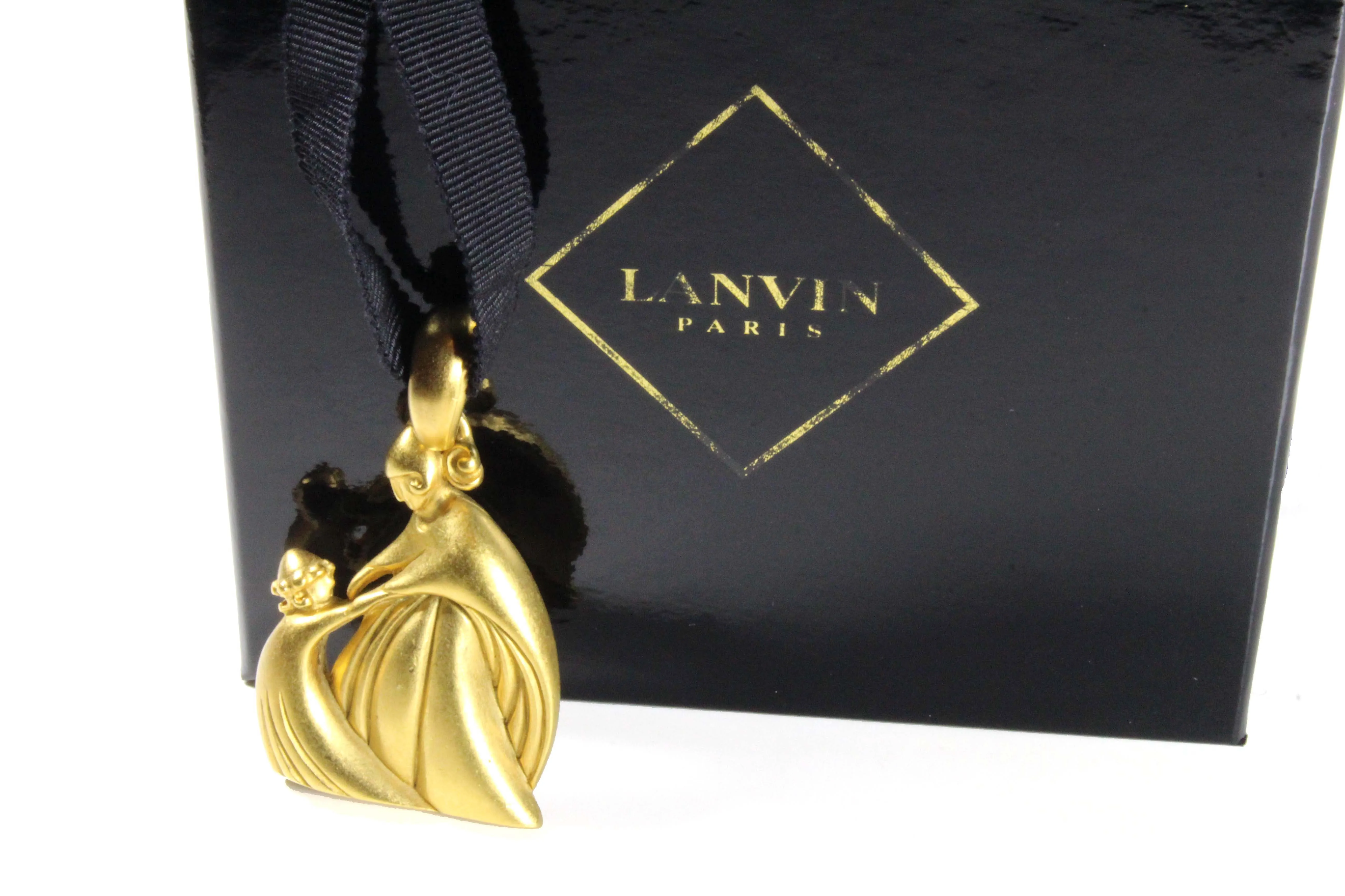 LANVIN mother and daughter logo pendant