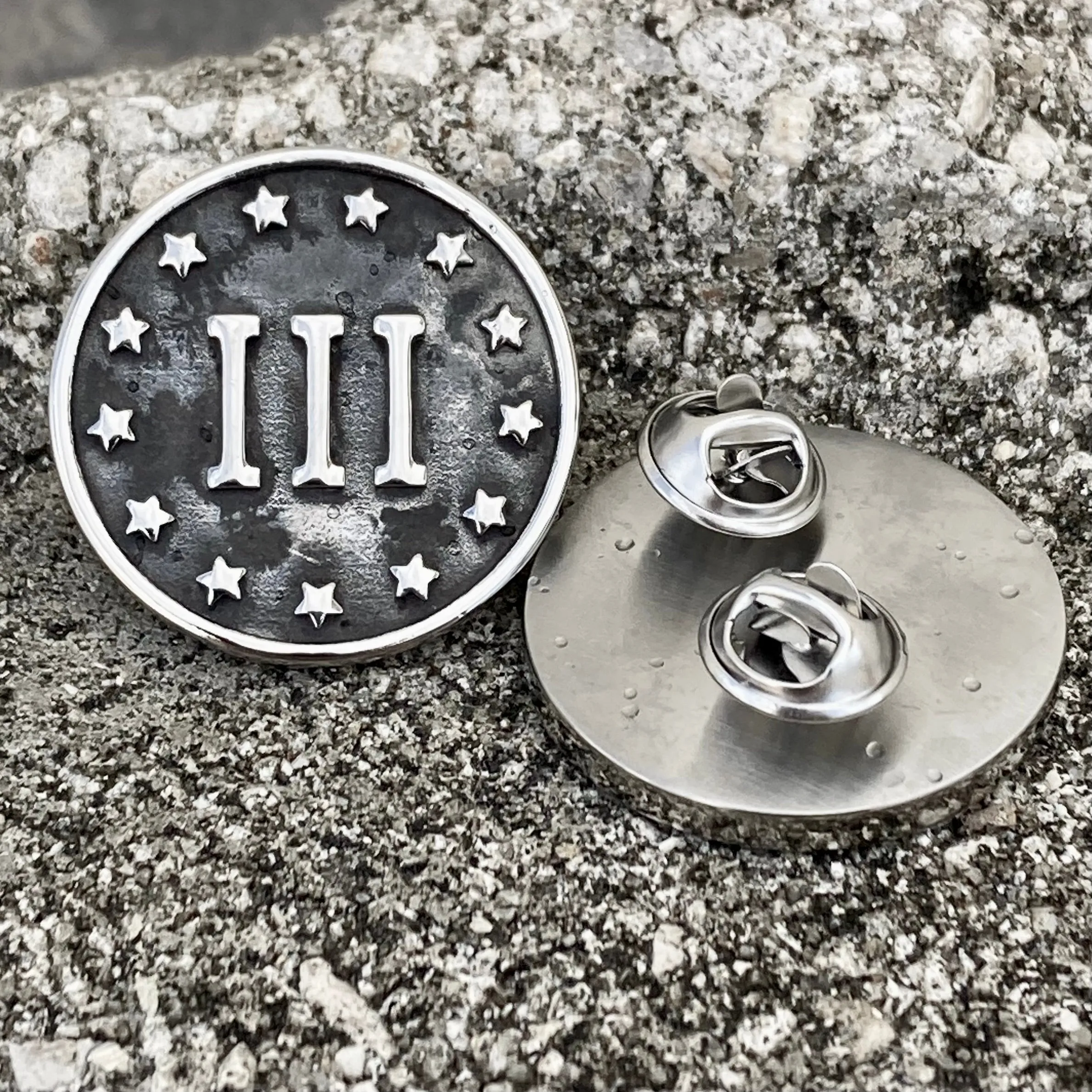 Vest Pin - III Patriot - PIN04