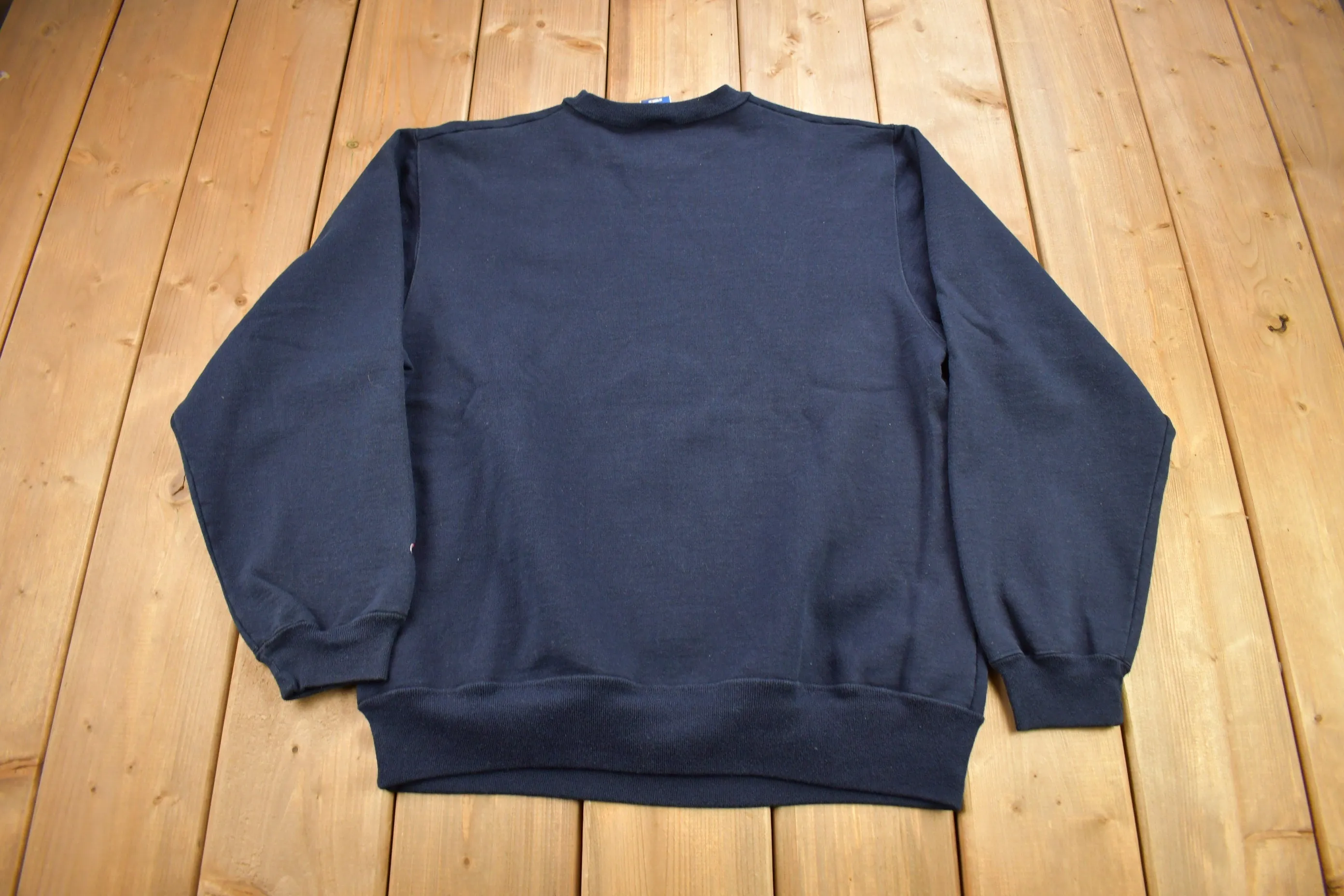 Vintage 1990s Champion Blank Navy Crewneck Sweatshirt / Made In Canada / Vintage Champion / Vintage Blank / Streetwear / Sportswear