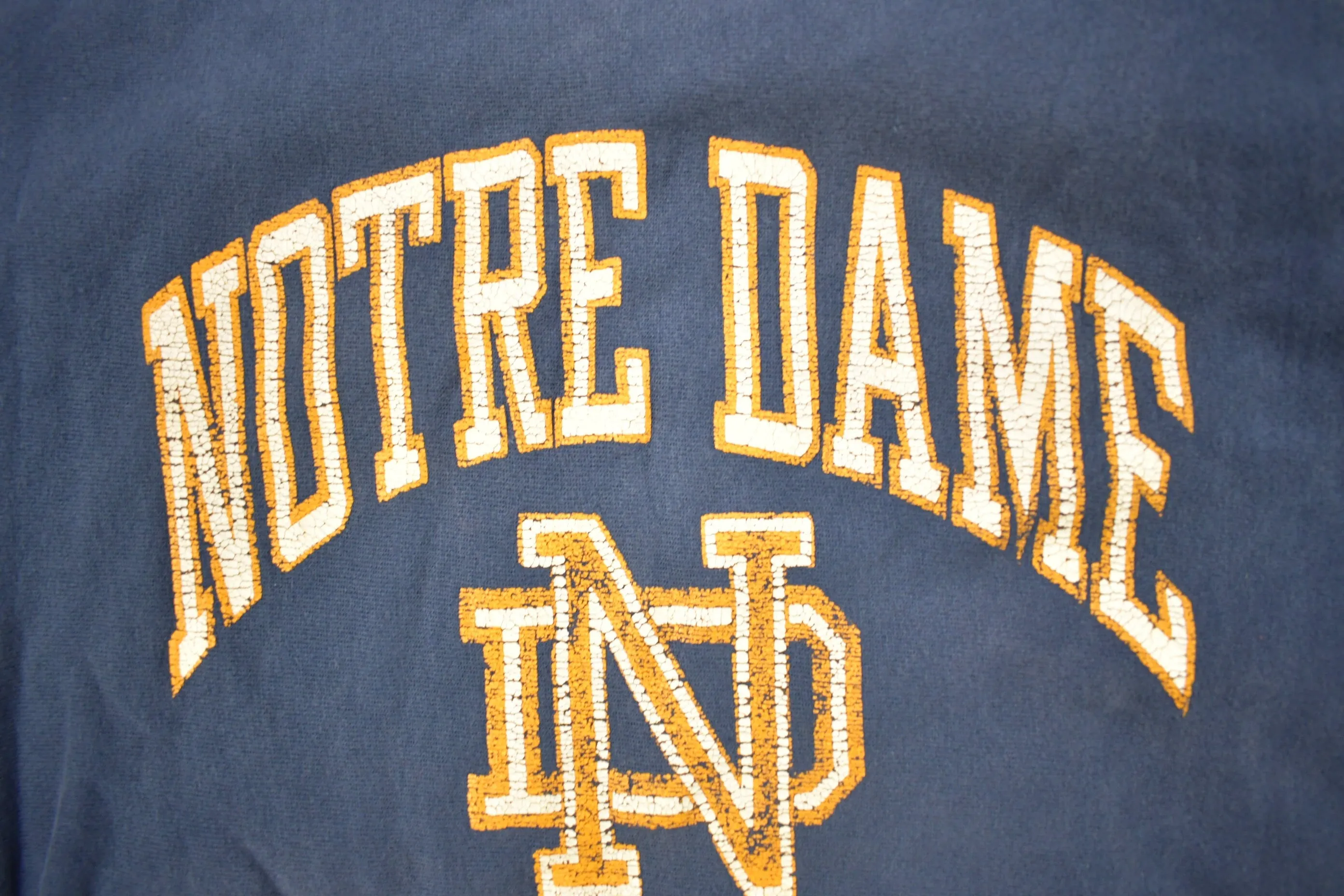 Vintage 1990s University Of Notre Dame Champion Reverse Weave Sweatshirt / Vintage Champion / Made In USA / Notre Dame / Sportswear