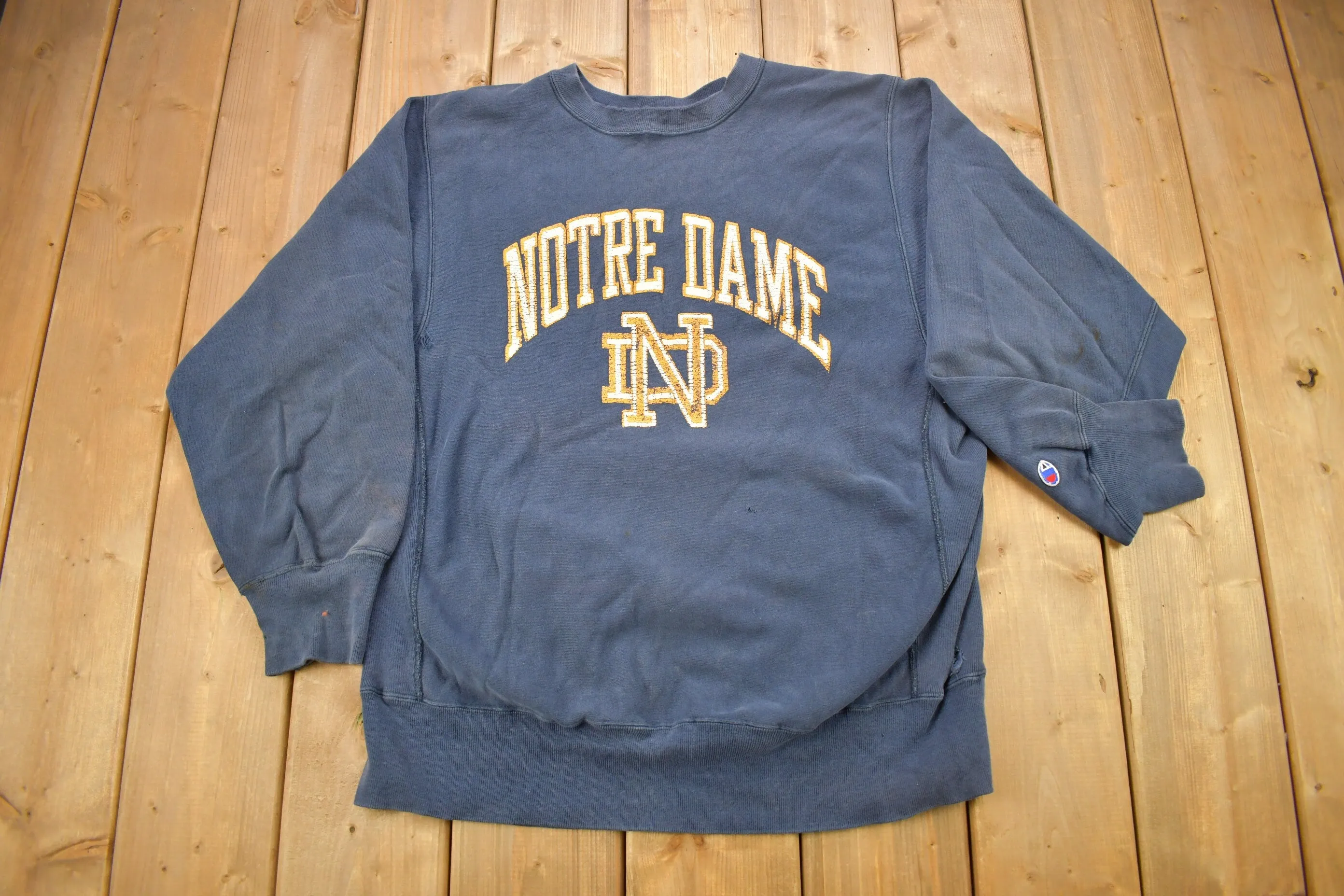 Vintage 1990s University Of Notre Dame Champion Reverse Weave Sweatshirt / Vintage Champion / Made In USA / Notre Dame / Sportswear