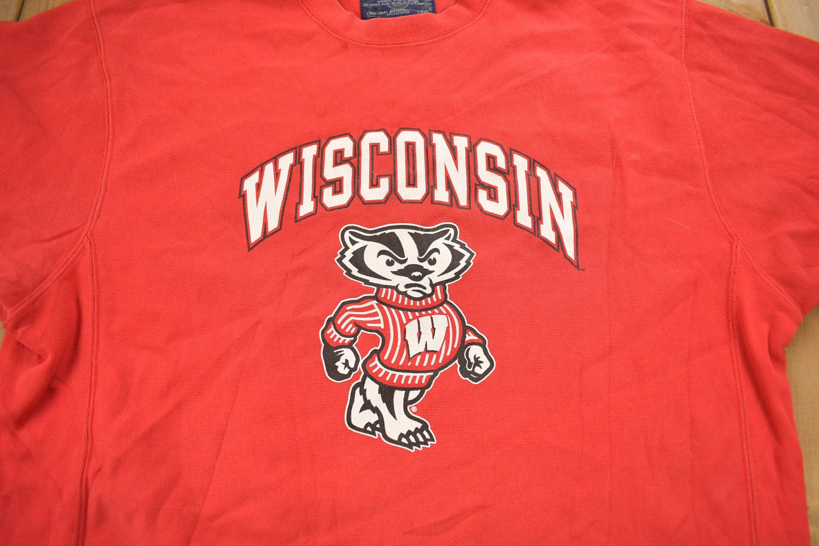 Vintage 1990s University Of Wisconsin Champion Reverse Weave Crewneck Sweatshirt / Vintage Champion / Wisconsin Badgers