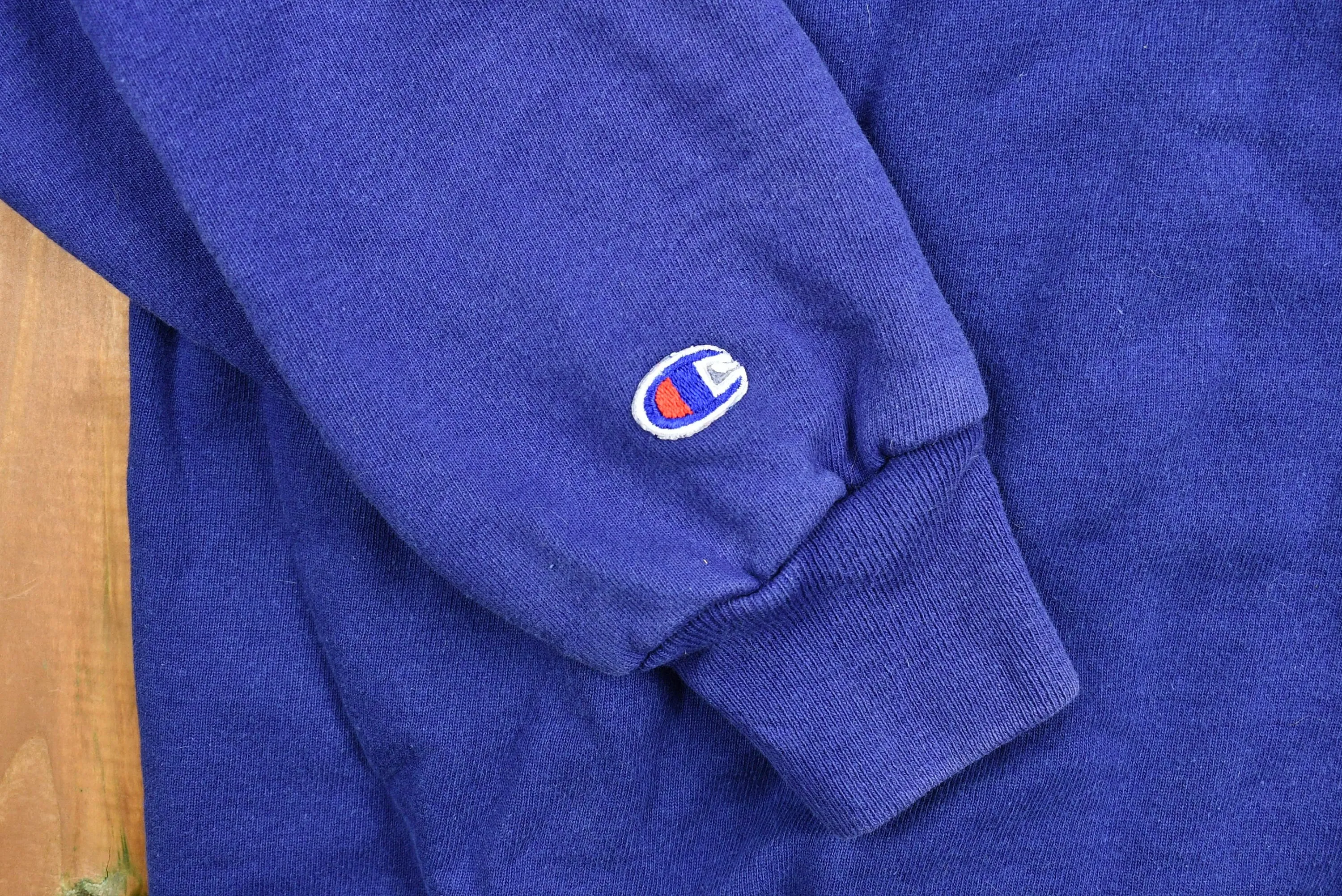 Vintage 90s Champion Crewneck Sweatshirt / Vintage Champion / Embroidered Logo / Vintage Sportswear / 90s Streetwear / Retro Athleisure