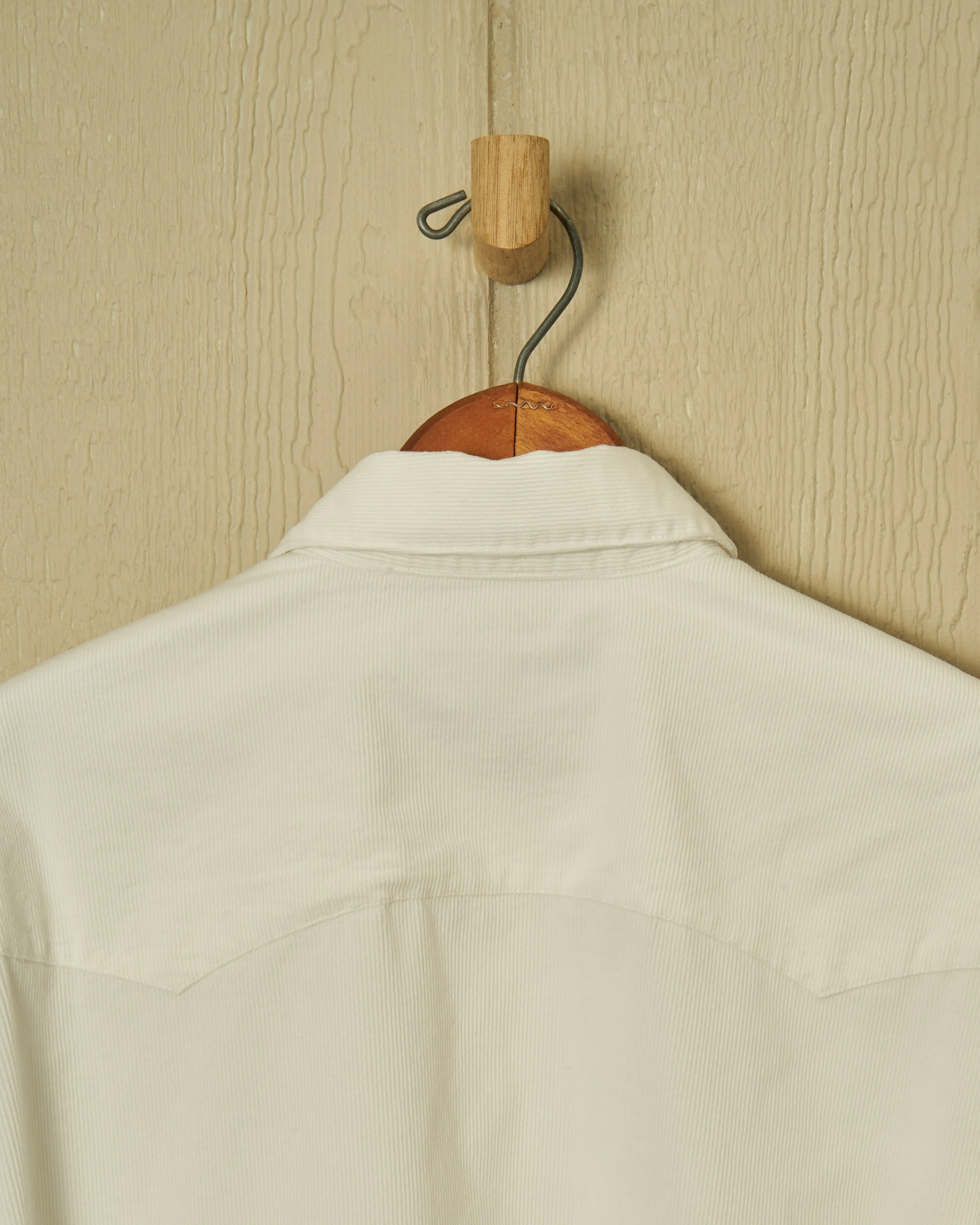 Western Sea-Washed Shirt in White Pinwale Corduroy